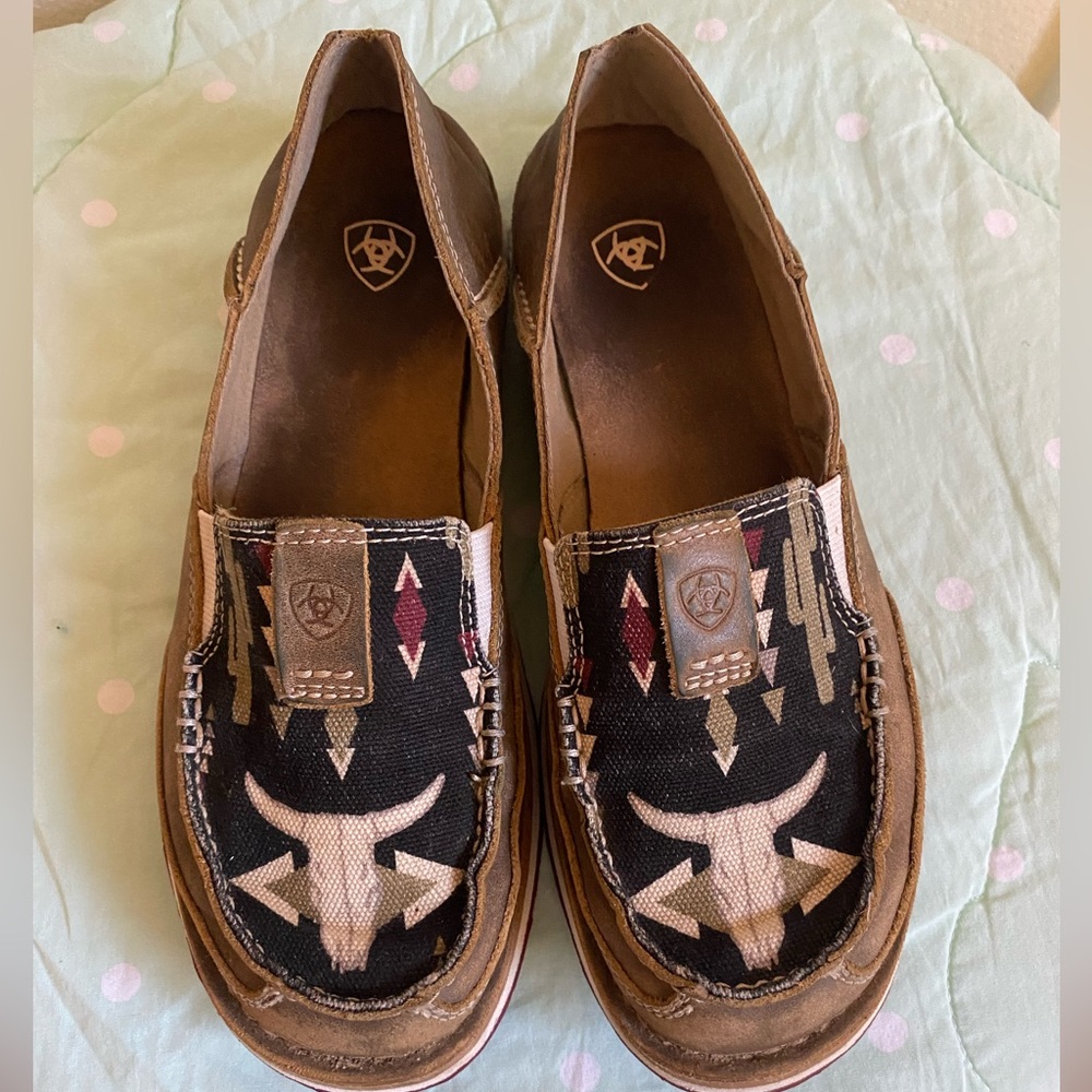 Ariat Womens Brown Bomber/Black Steer Cruiser Casual size 7.5